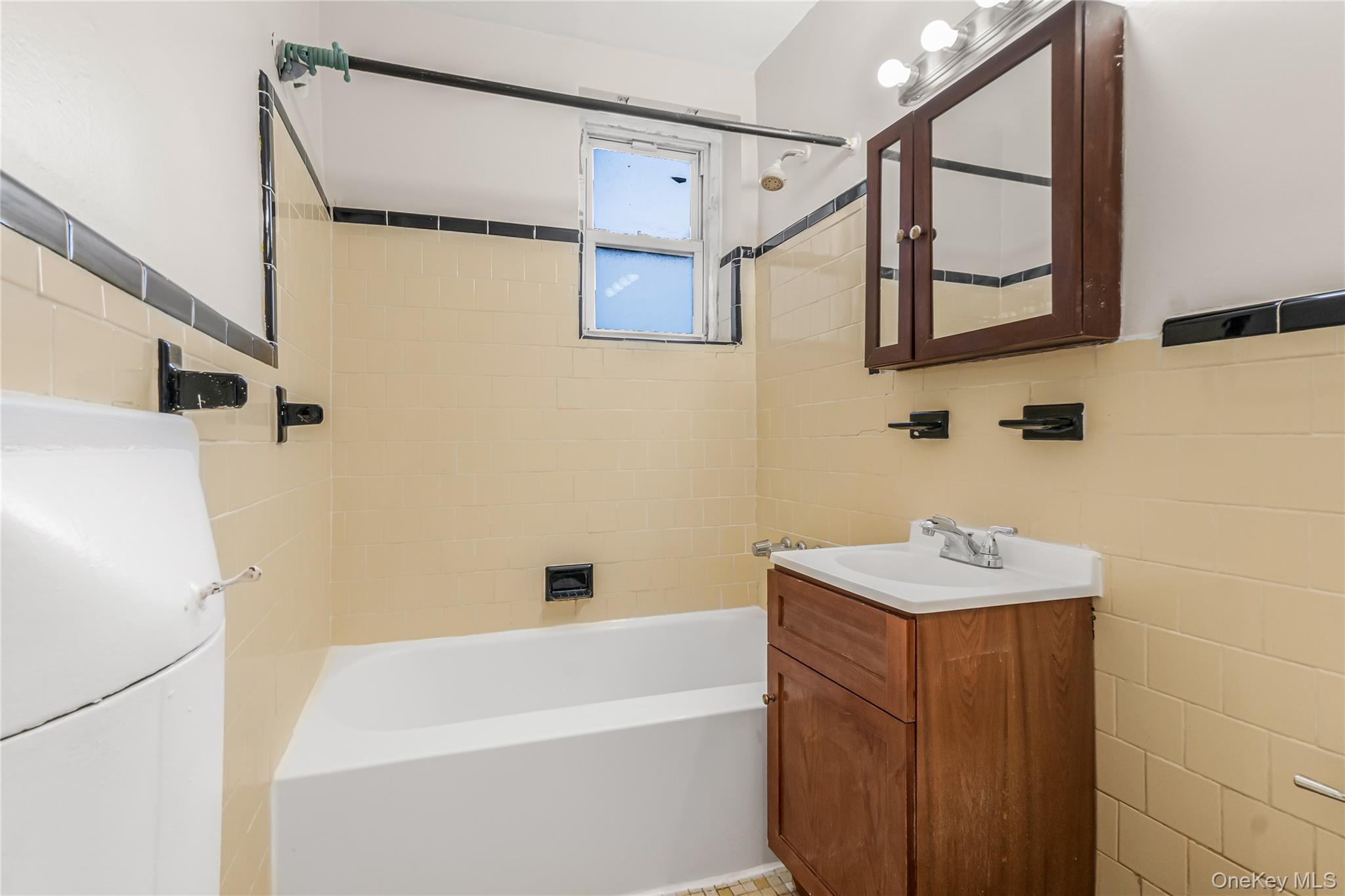 84-50 169th Street 418 Property Photo 14