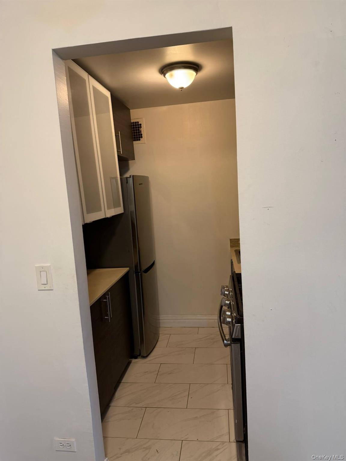 3520 Tryon Avenue 405 Property Photo 14