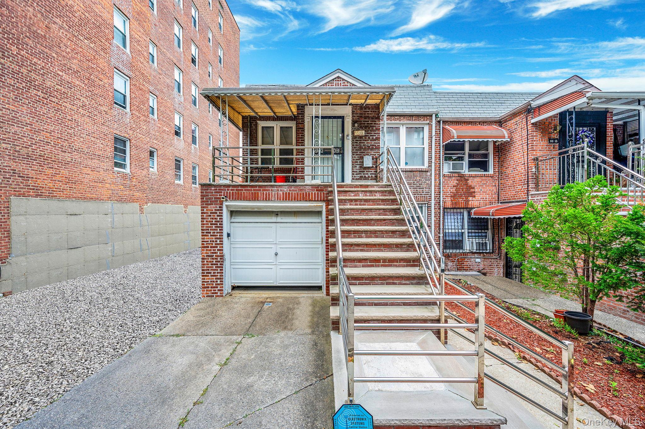 66-11 Burns Street Property Photo 1