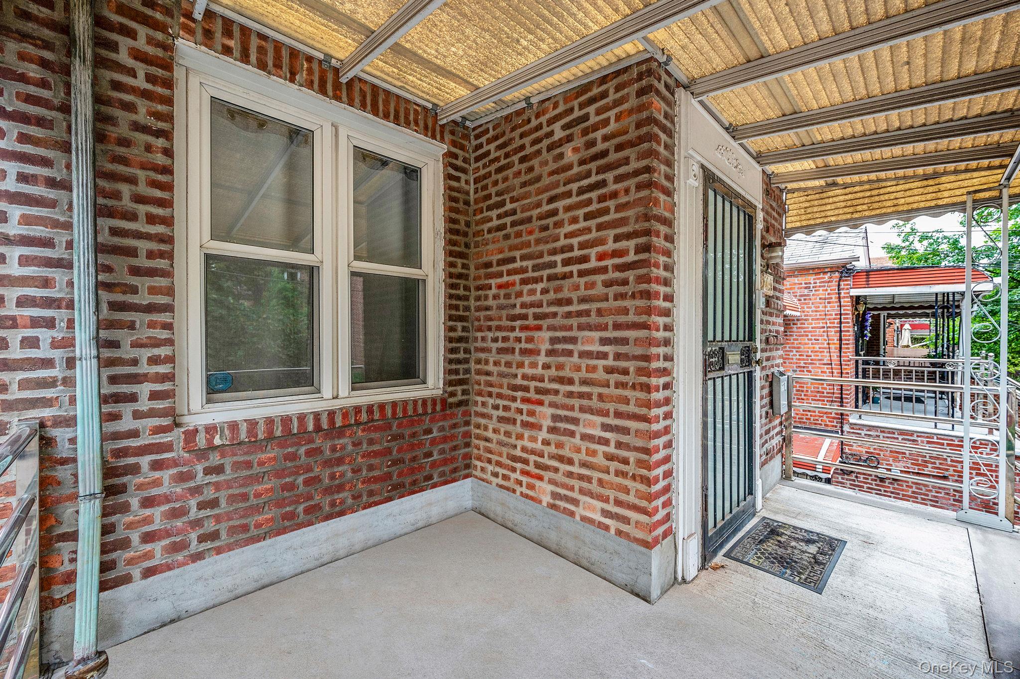 66-11 Burns Street Property Photo 8