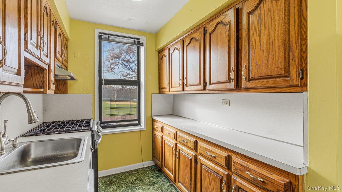 83-35 139 Street 1d Property Photo 10