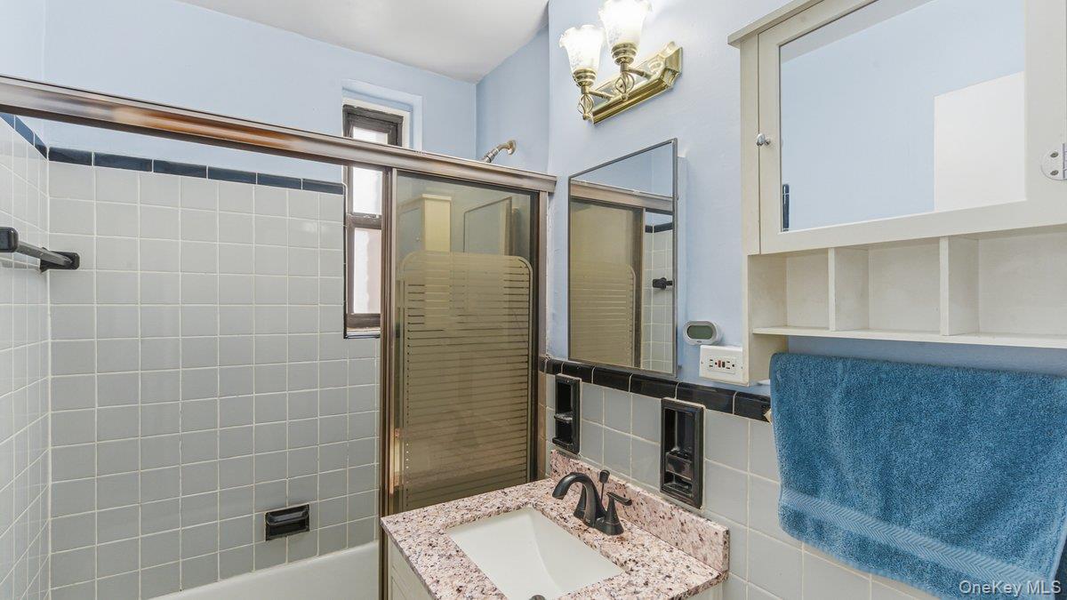 83-35 139 Street 1d Property Photo 15