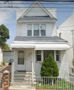 1153 E 40th Street Property Photo 1
