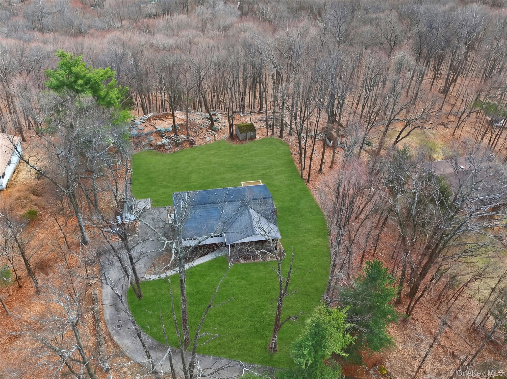 36 Sands Point Road Property Photo 3
