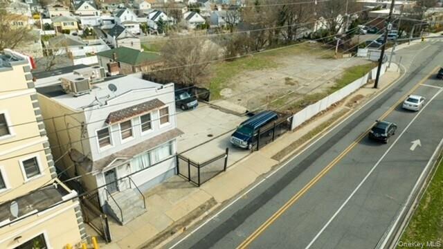 31 Plainfield Avenue Property Photo 3