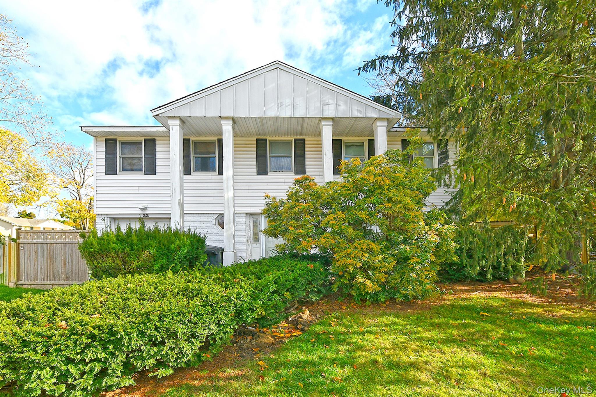 22 Suttonwood Drive Property Photo 1