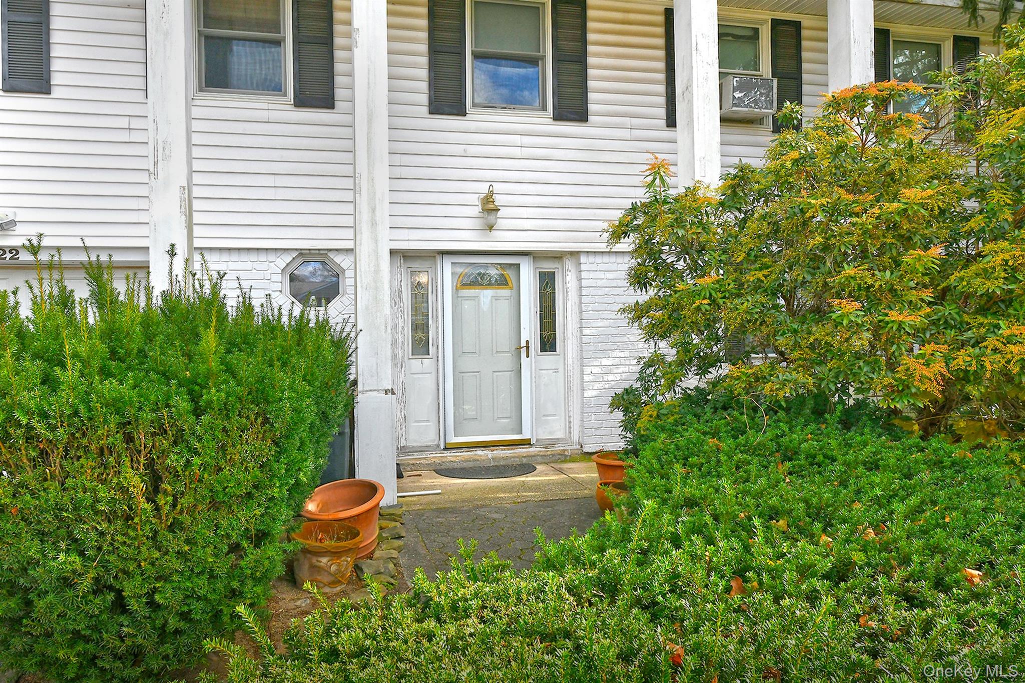 22 Suttonwood Drive Property Photo 3