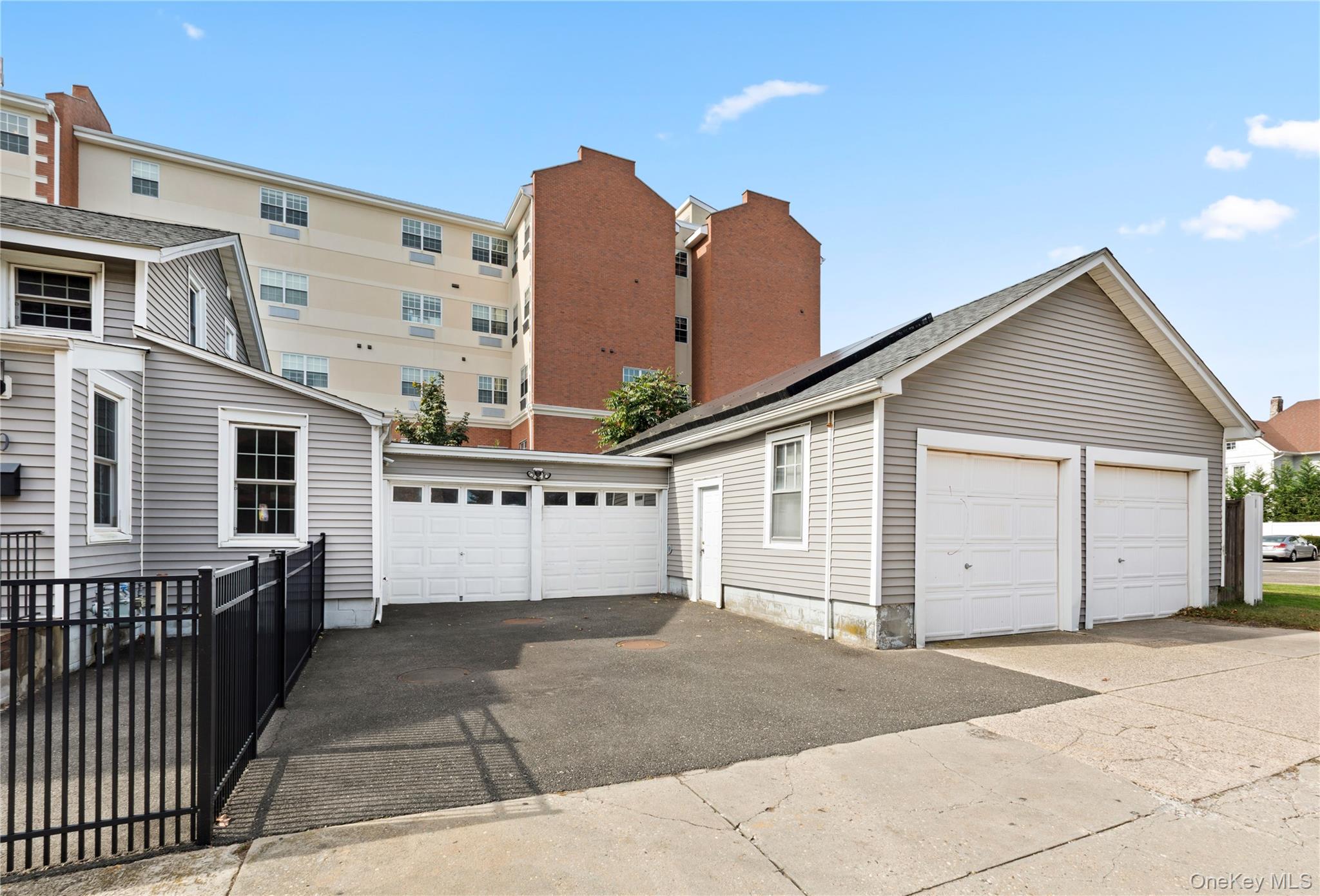 10 Maple Avenue Property Photo 2