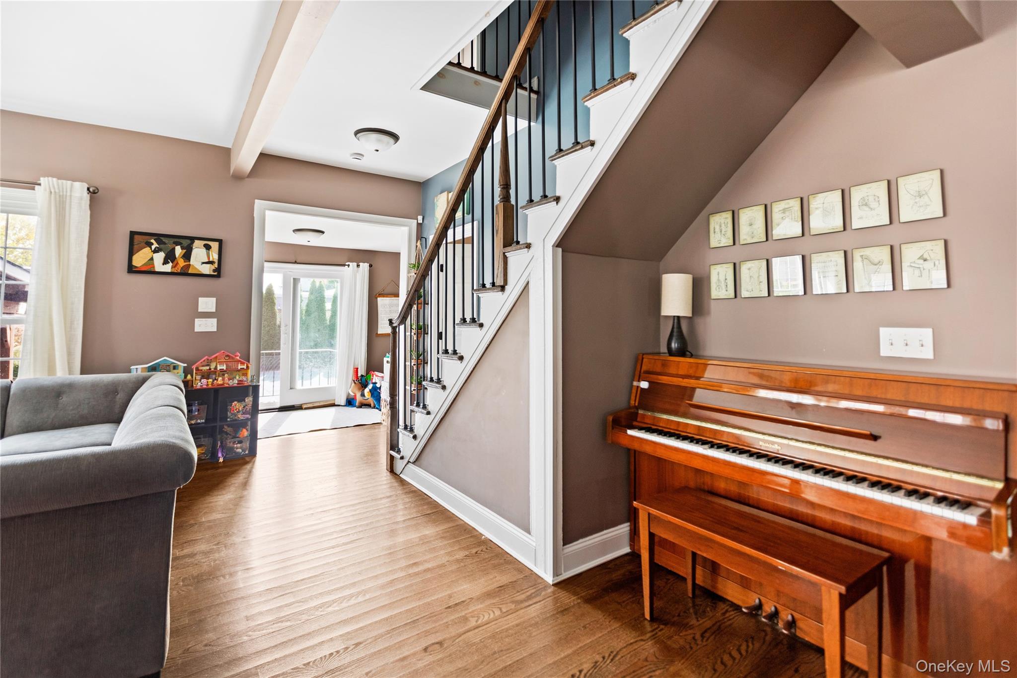 10 Maple Avenue Property Photo 14