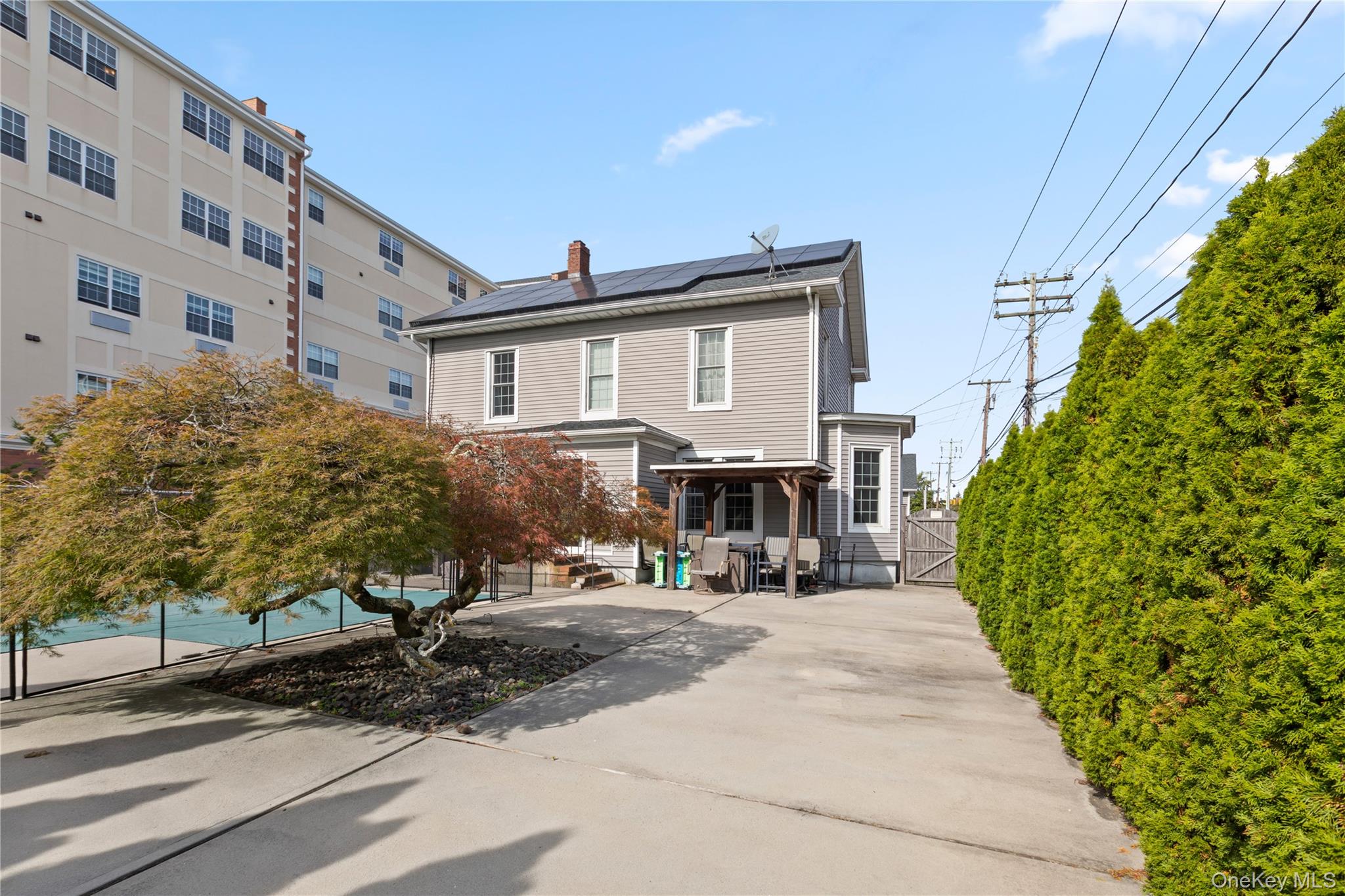 10 Maple Avenue Property Photo 21