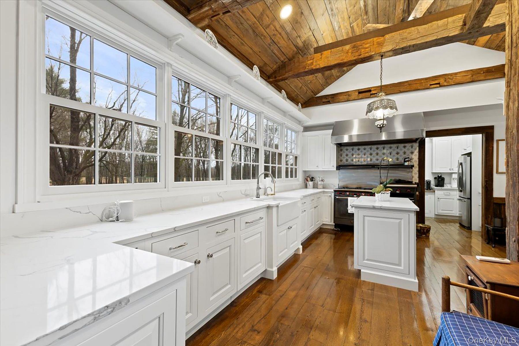 40 Geyser Road Property Photo 9