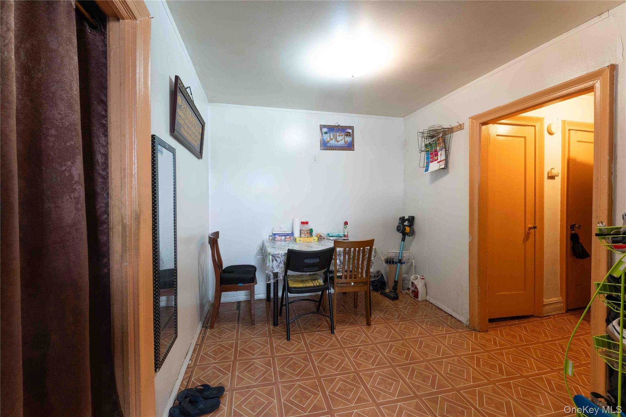 765 E 9th Street Property Photo 21
