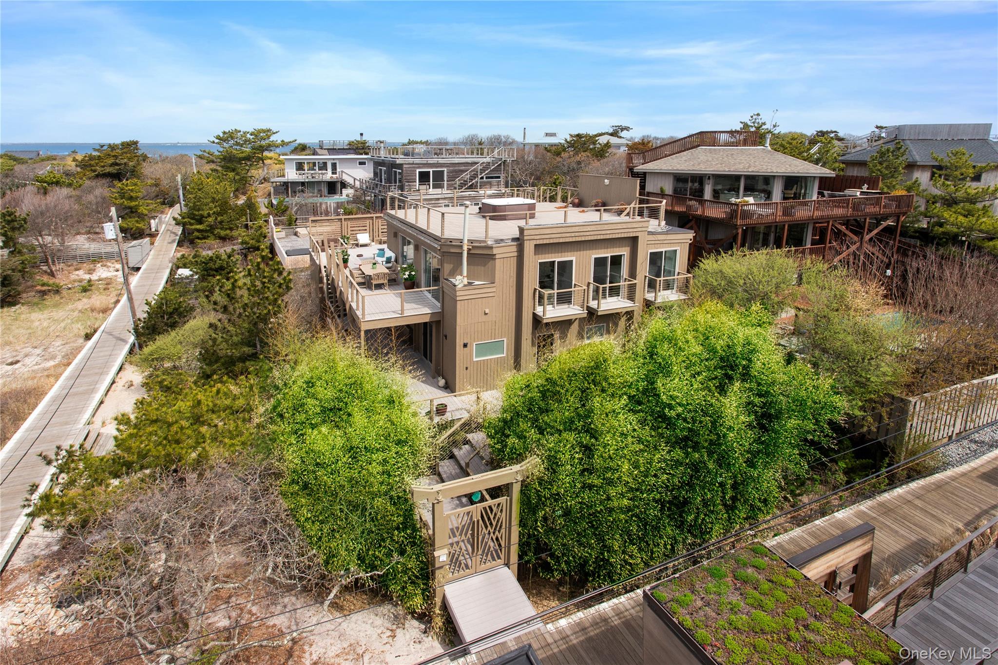 362 Ocean Walk Property Photo 1
