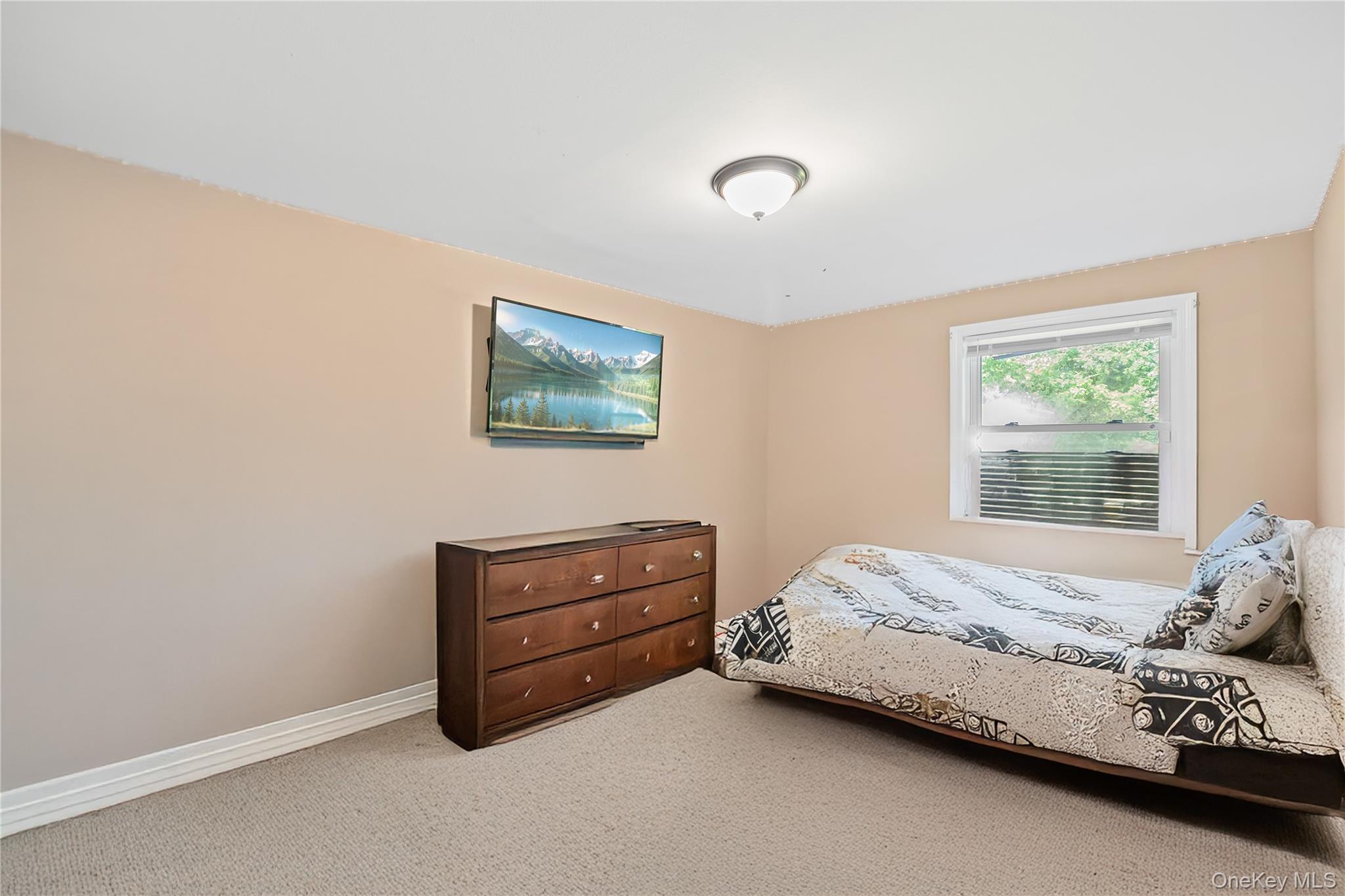 1113 Joselson Avenue Property Photo 12