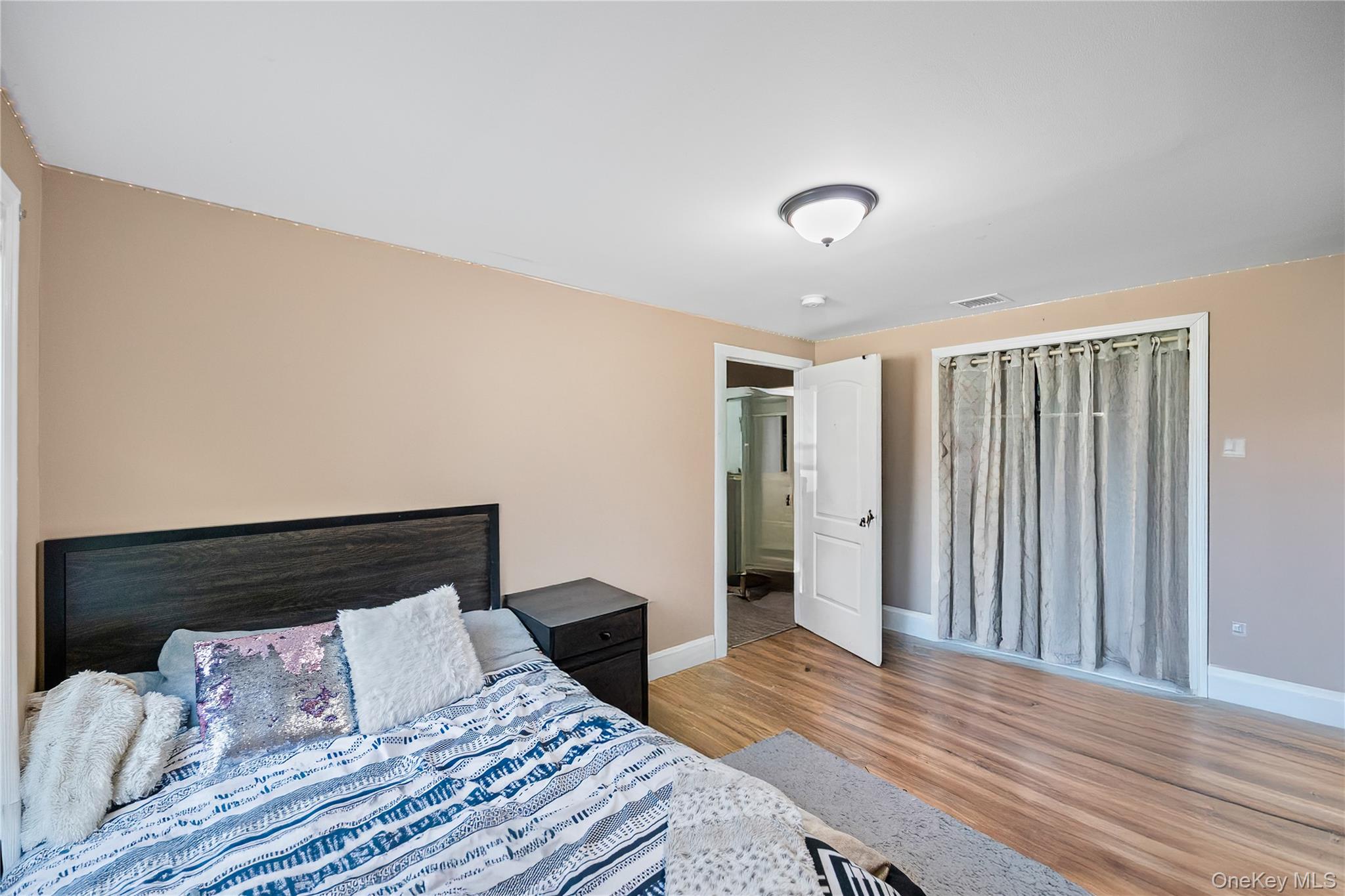 1113 Joselson Avenue Property Photo 13