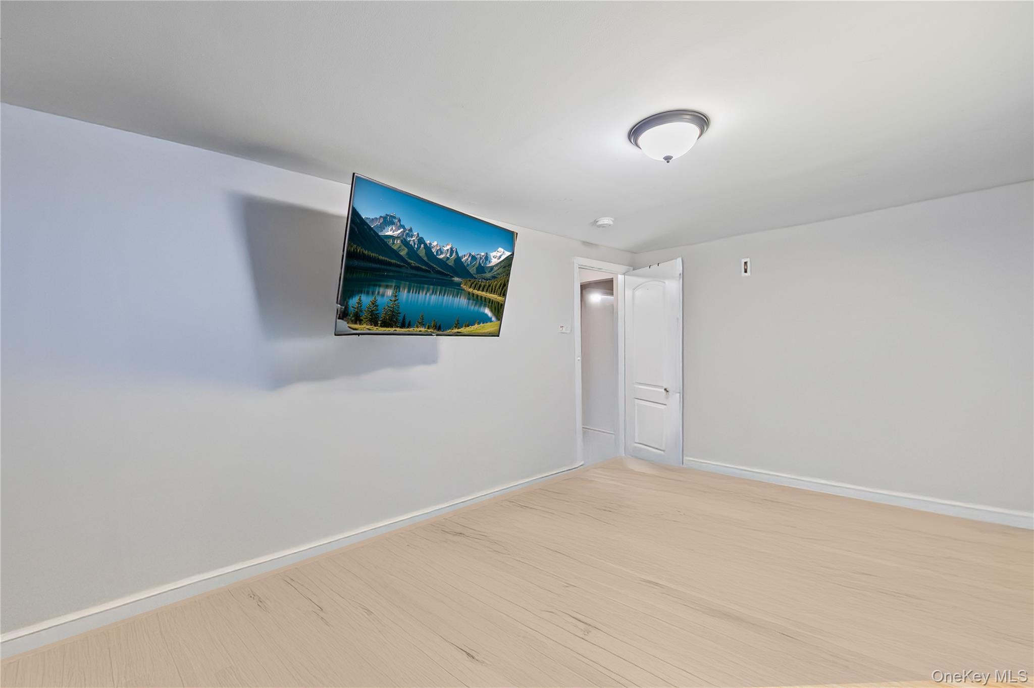 1113 Joselson Avenue Property Photo 20