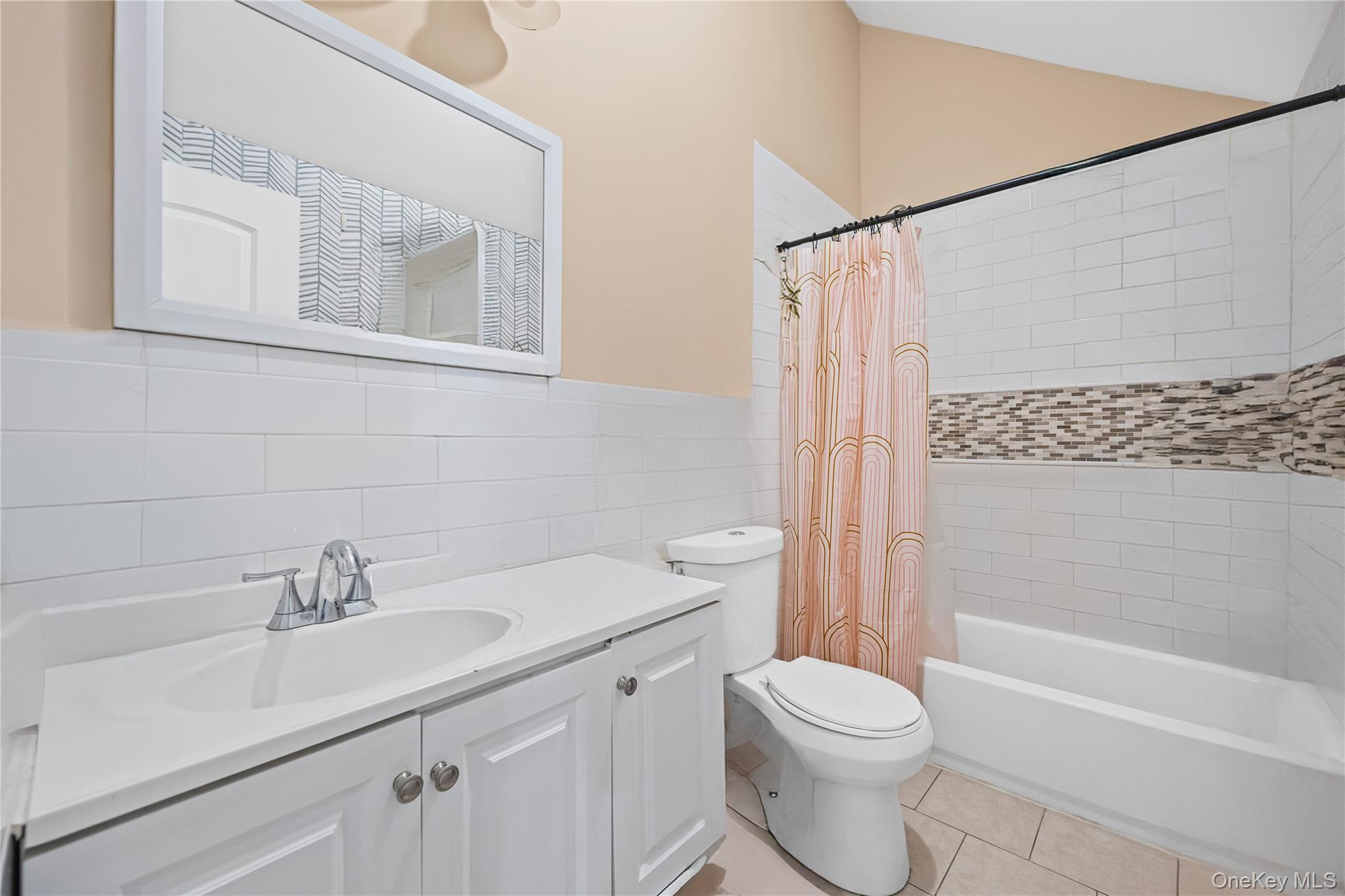 1113 Joselson Avenue Property Photo 21