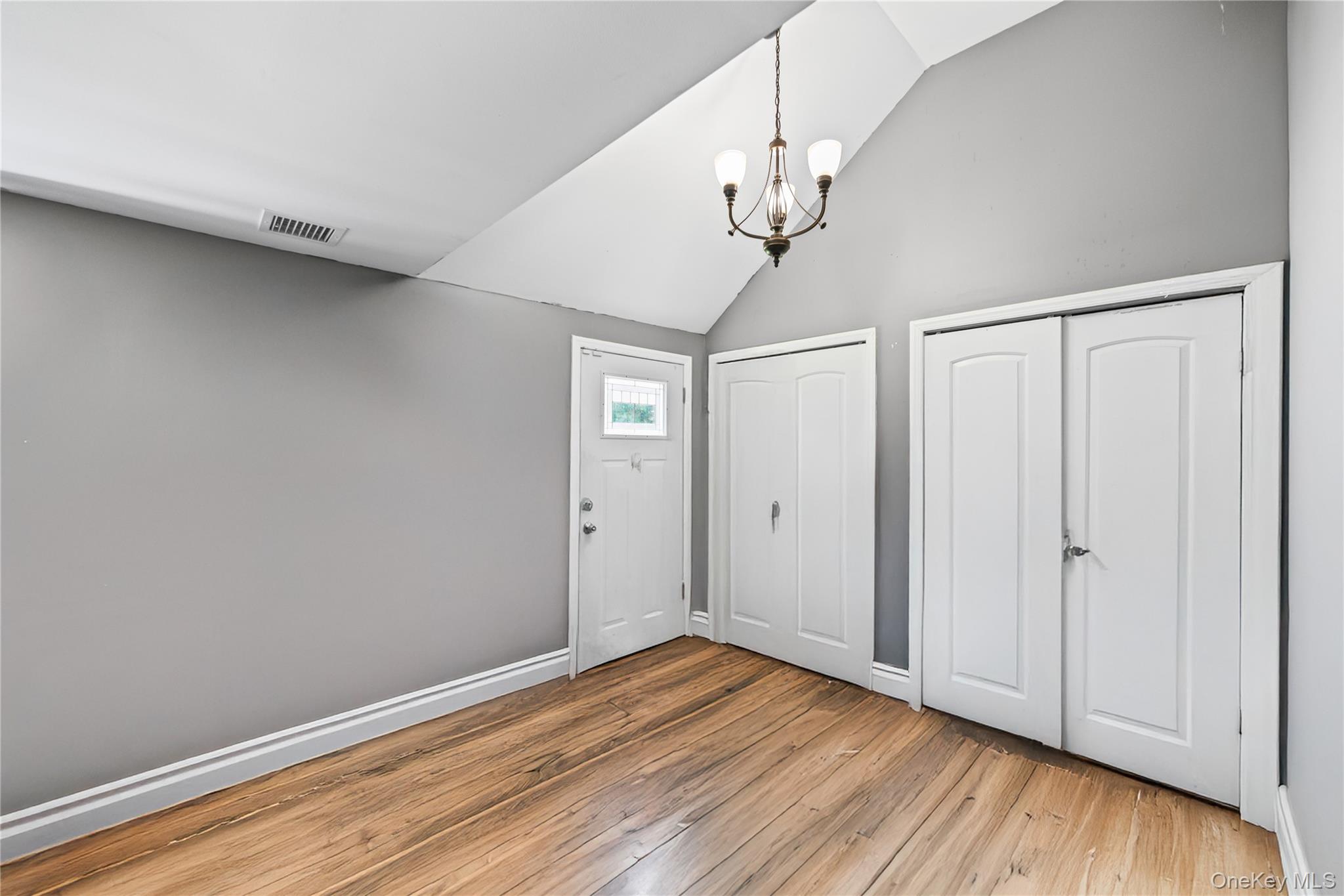 1113 Joselson Avenue Property Photo 22