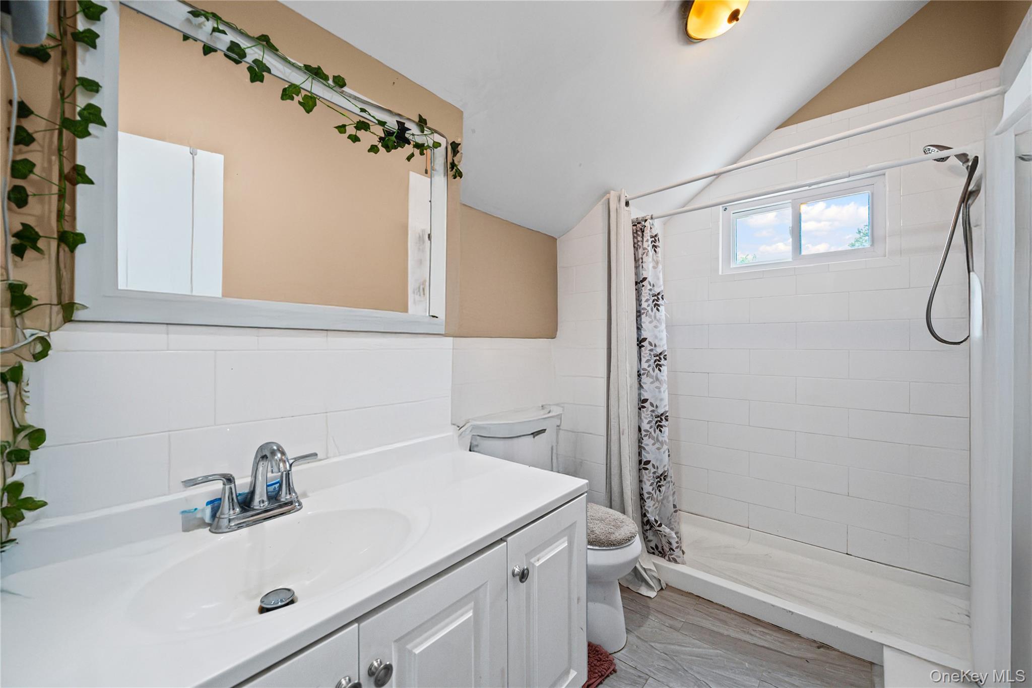 1113 Joselson Avenue Property Photo 26