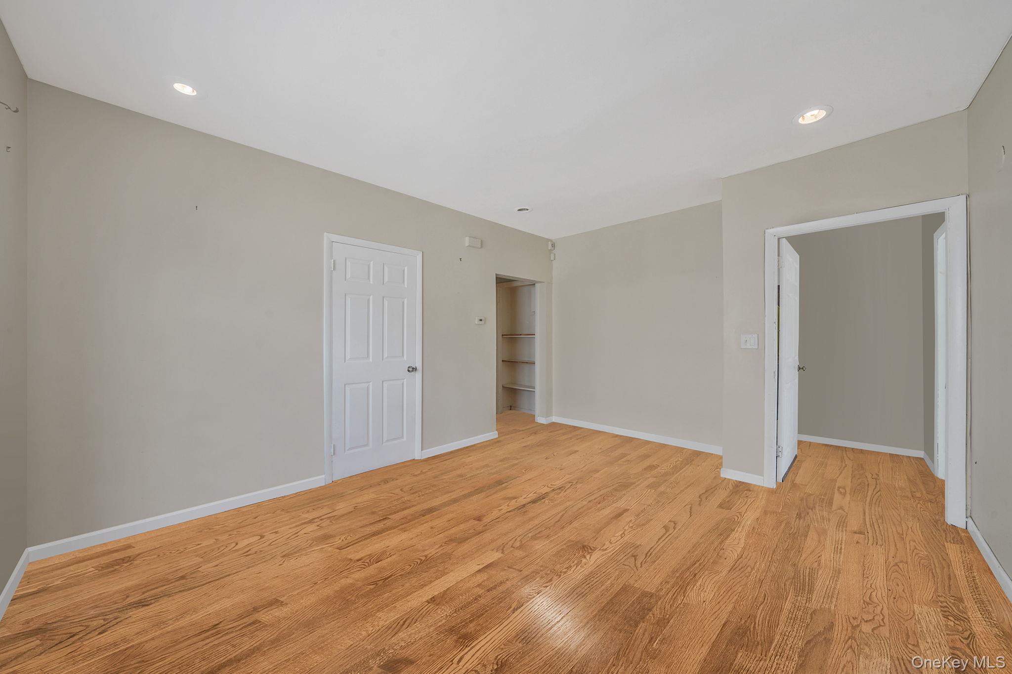 13841 230th Place Property Photo 7
