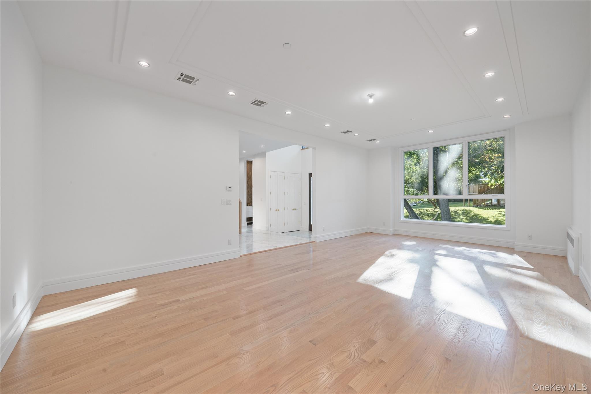 40 Singer Avenue 214 Property Photo 5