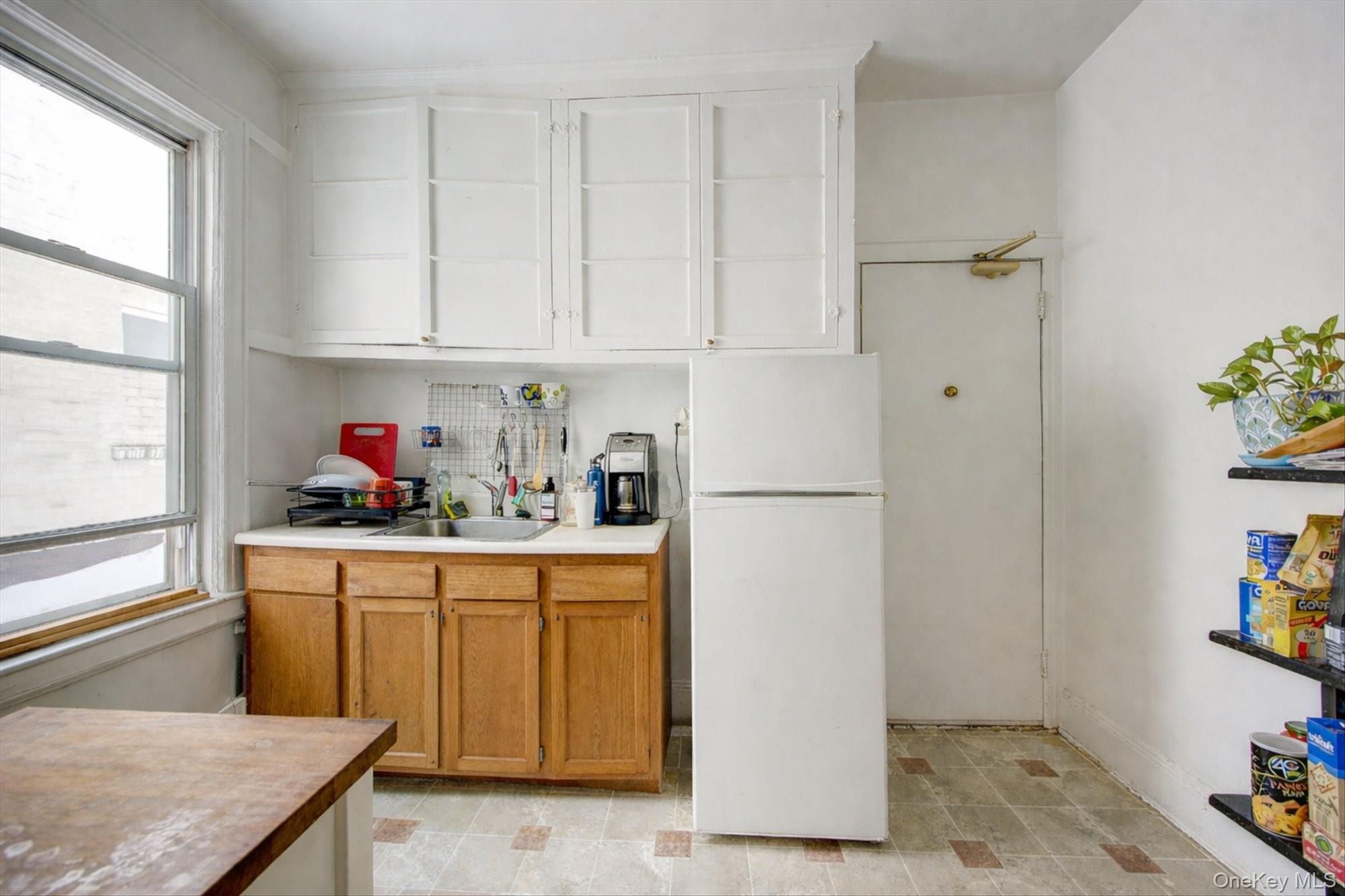 32-33/35/37/39 Steinway Street Property Photo 35