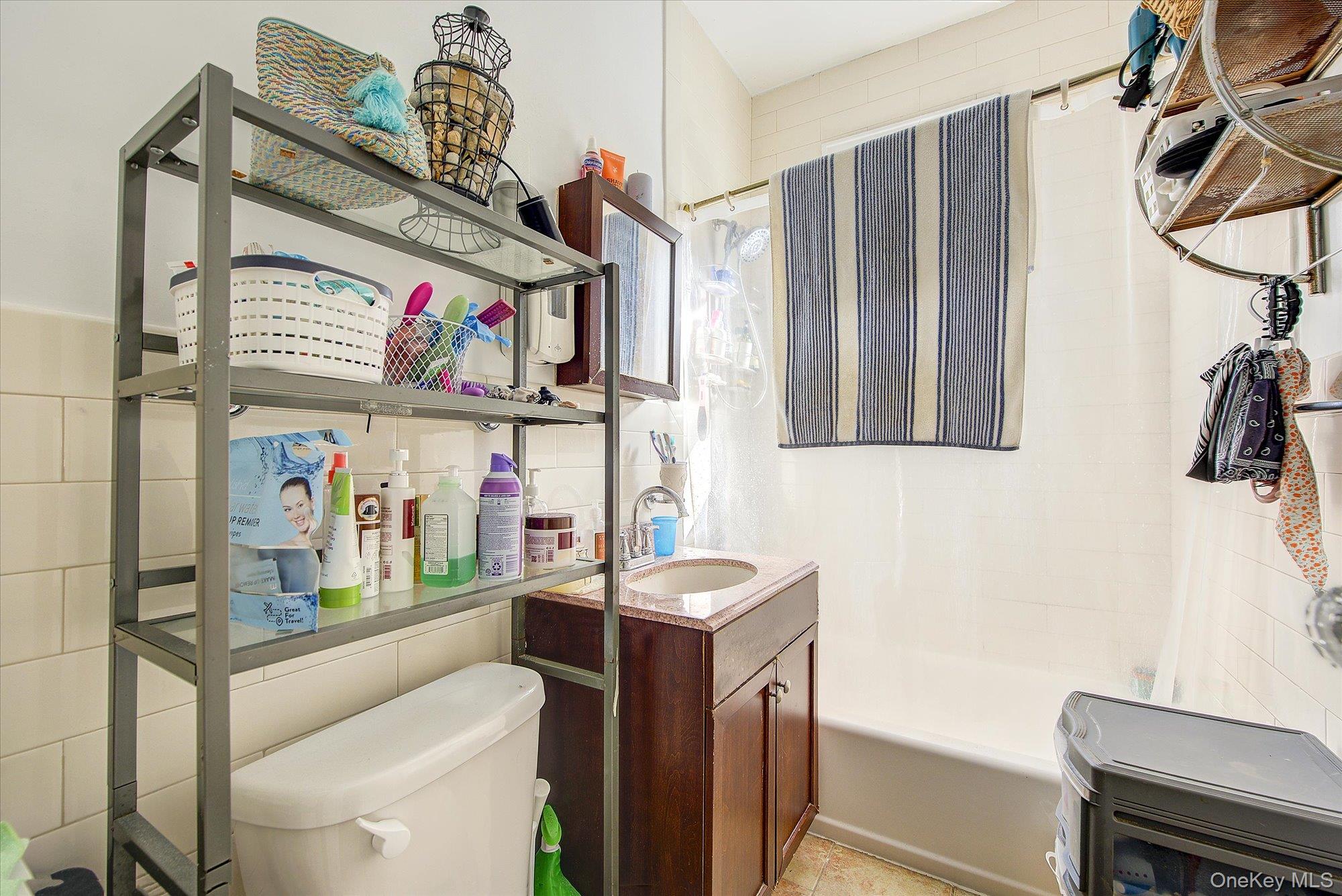 32-33/35/37/39 Steinway Street Property Photo 46