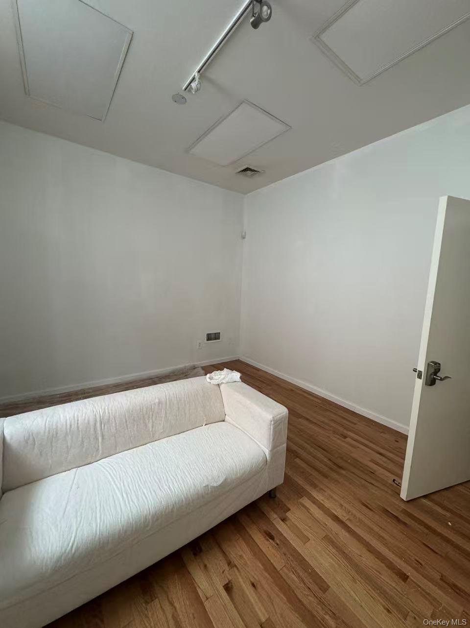 12414 22nd Avenue Property Photo 5