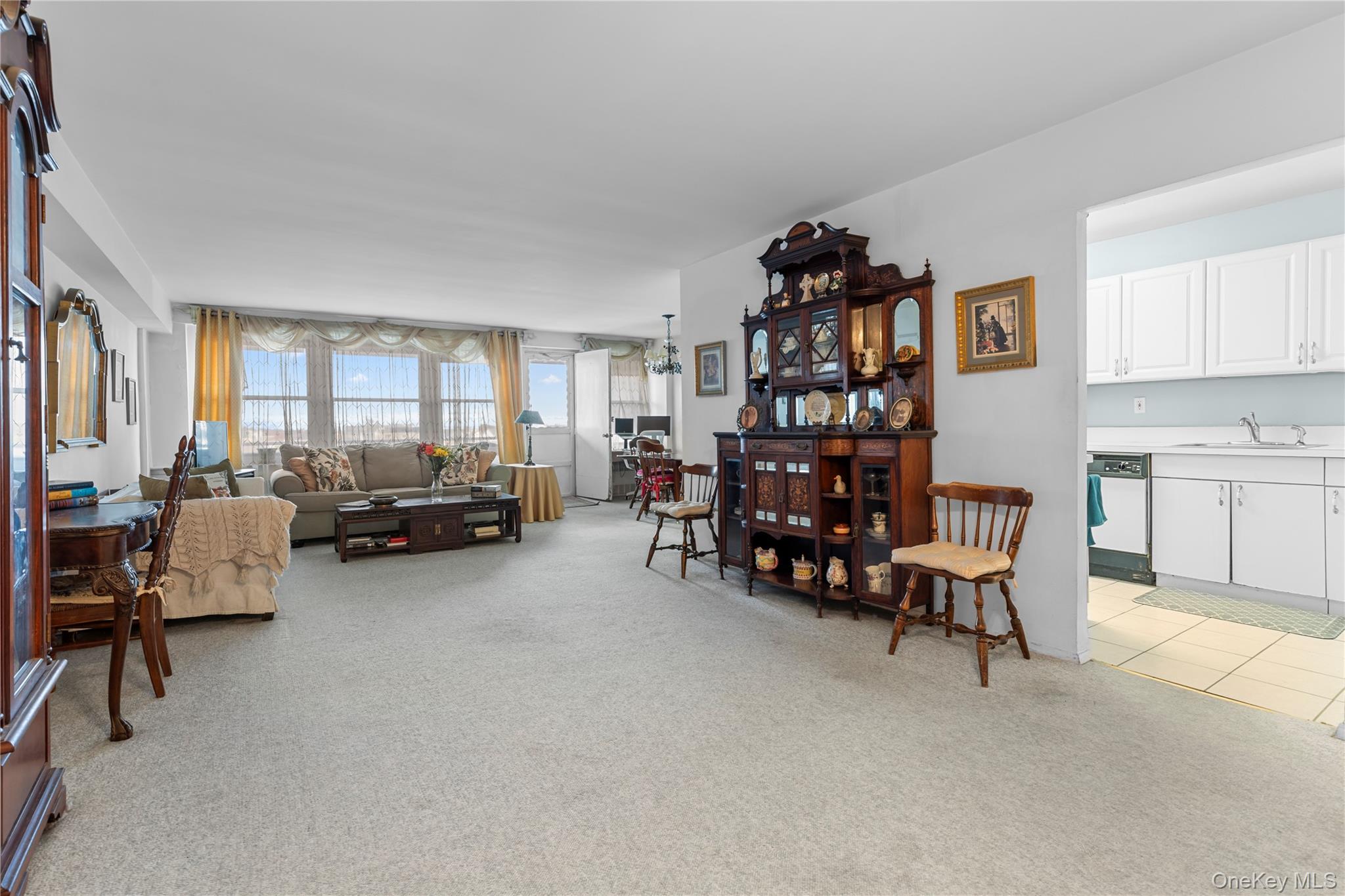 711 Shore Road 3b Property Photo 2