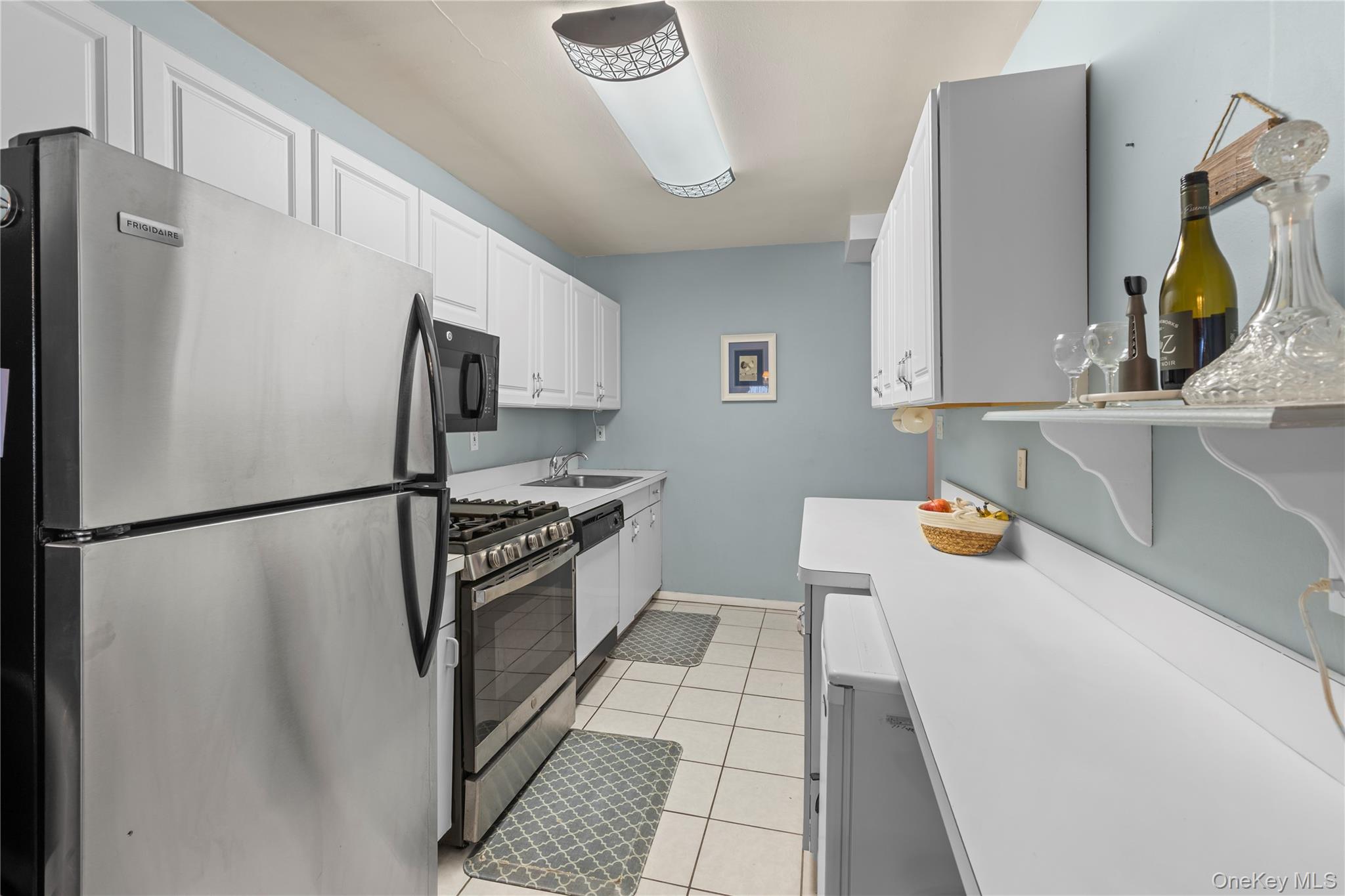 711 Shore Road 3b Property Photo 7