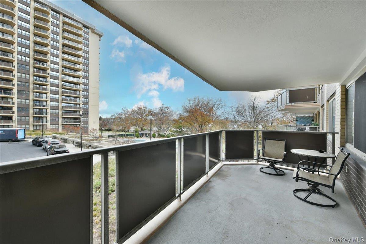 18-15 215 Street 2g Property Photo 15