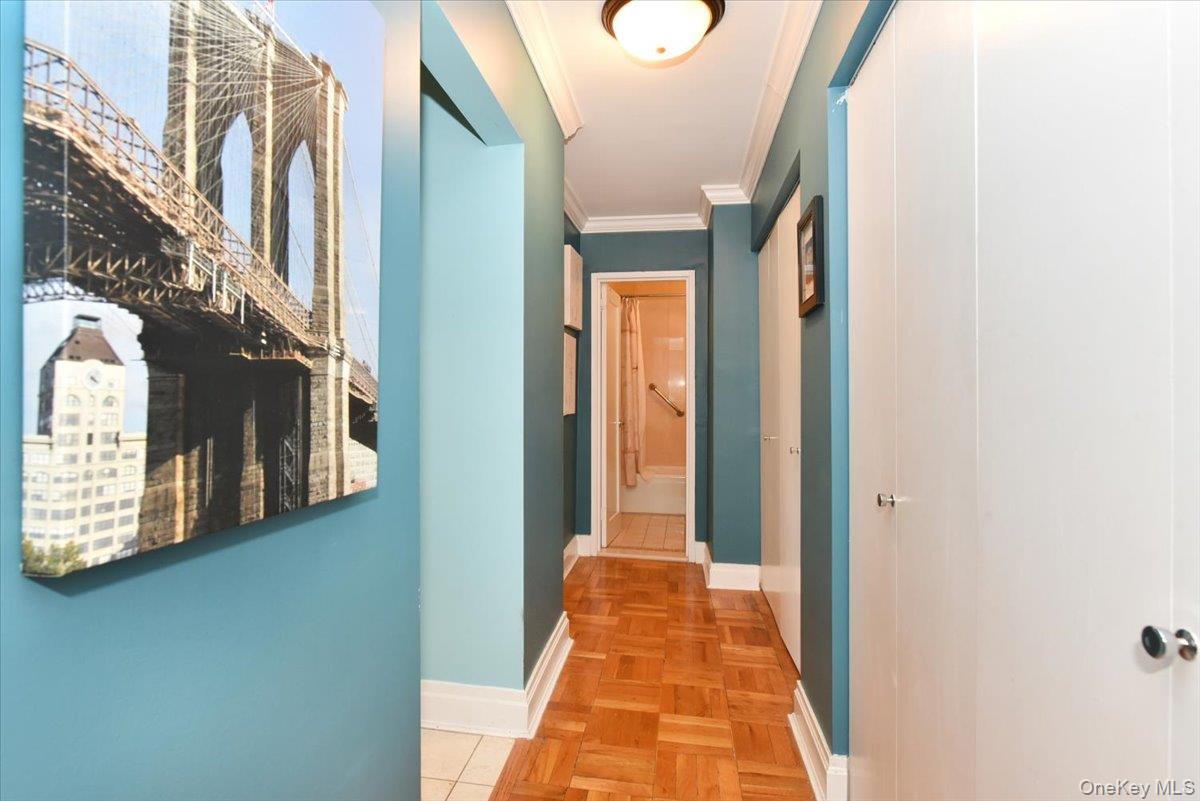 18-15 215 Street 2g Property Photo 21