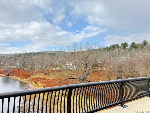 8 River Road Property Photo 7
