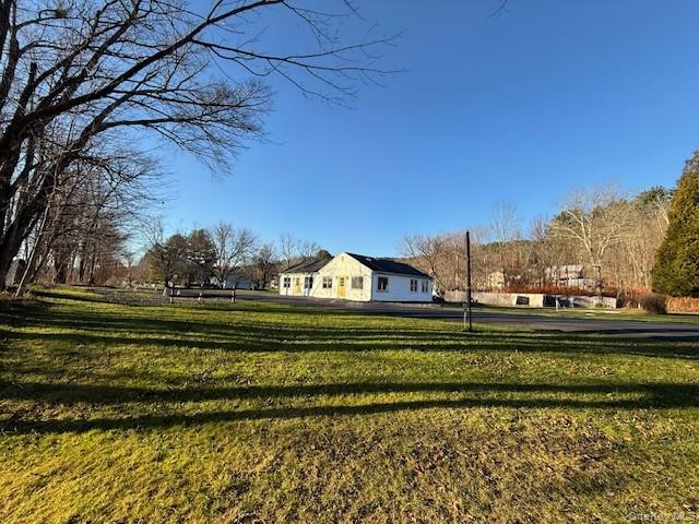 8 River Road Property Photo 12