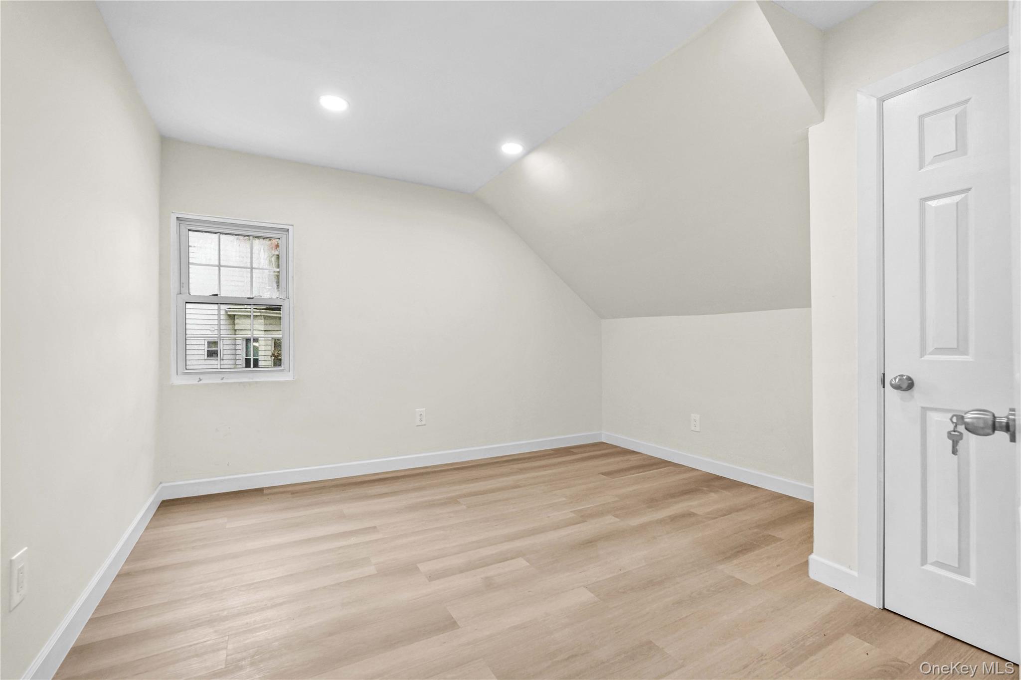 27 Dell Avenue Property Photo 13