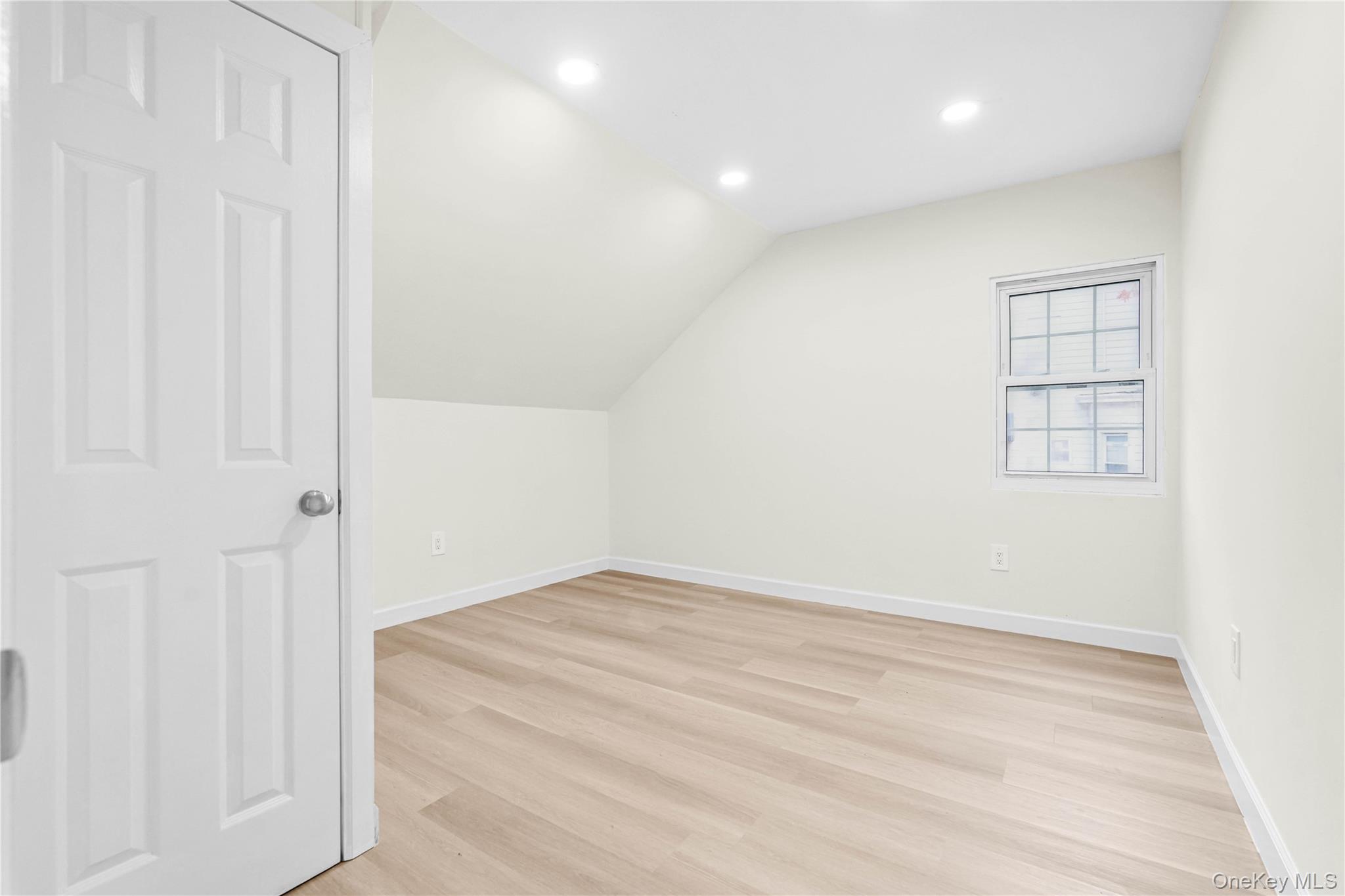 27 Dell Avenue Property Photo 23