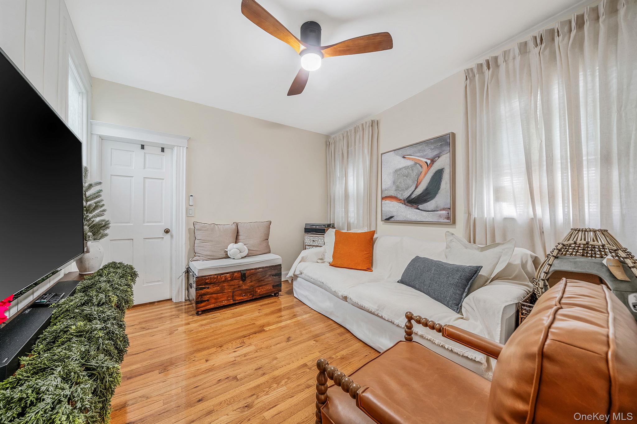 5807 Maspeth Avenue Property Photo 9