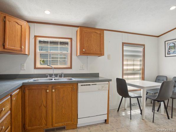 337 Three Mile Harbo 10 Property Photo 9