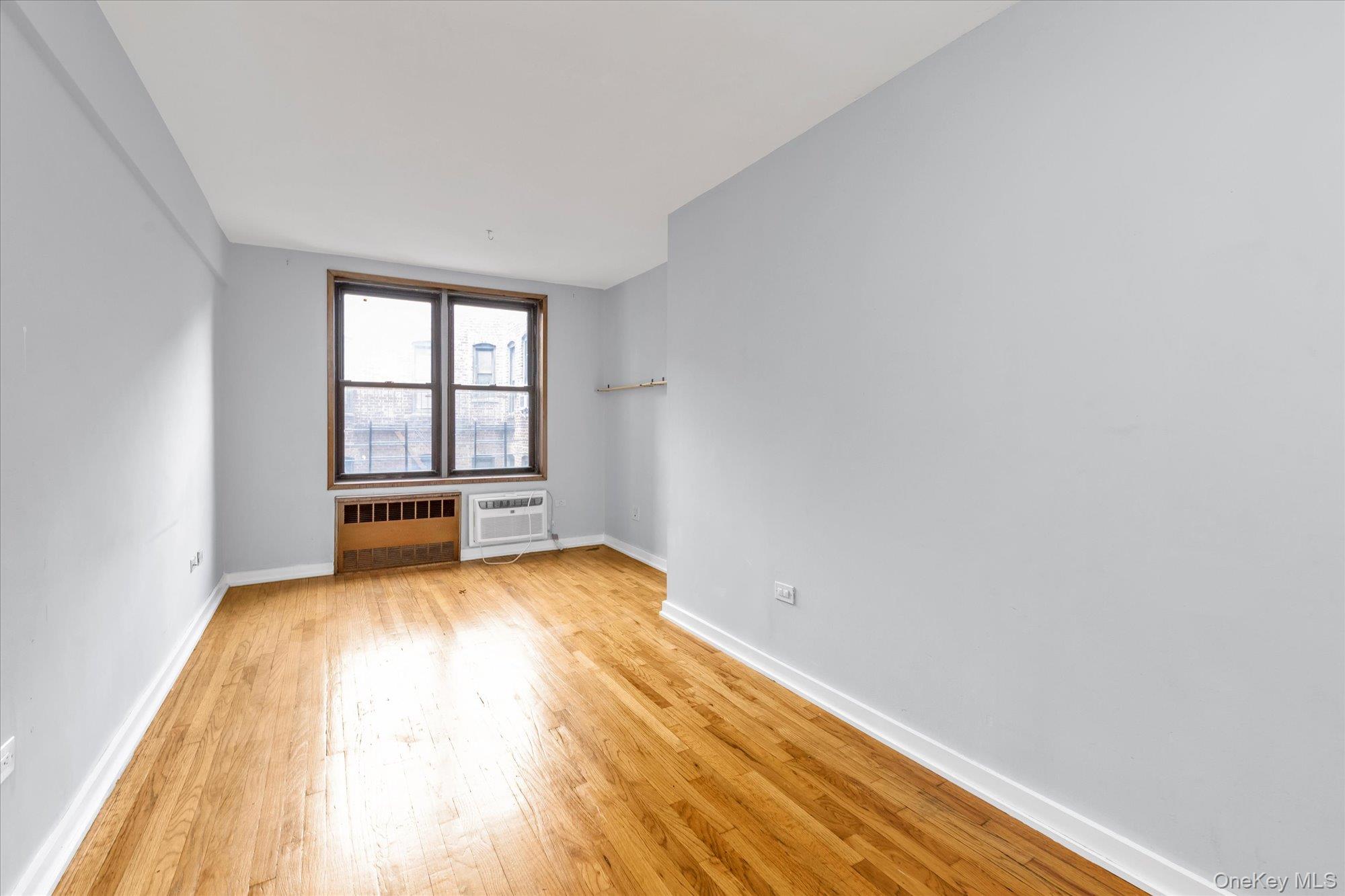 41-31 51 Street 4a Property Photo 2
