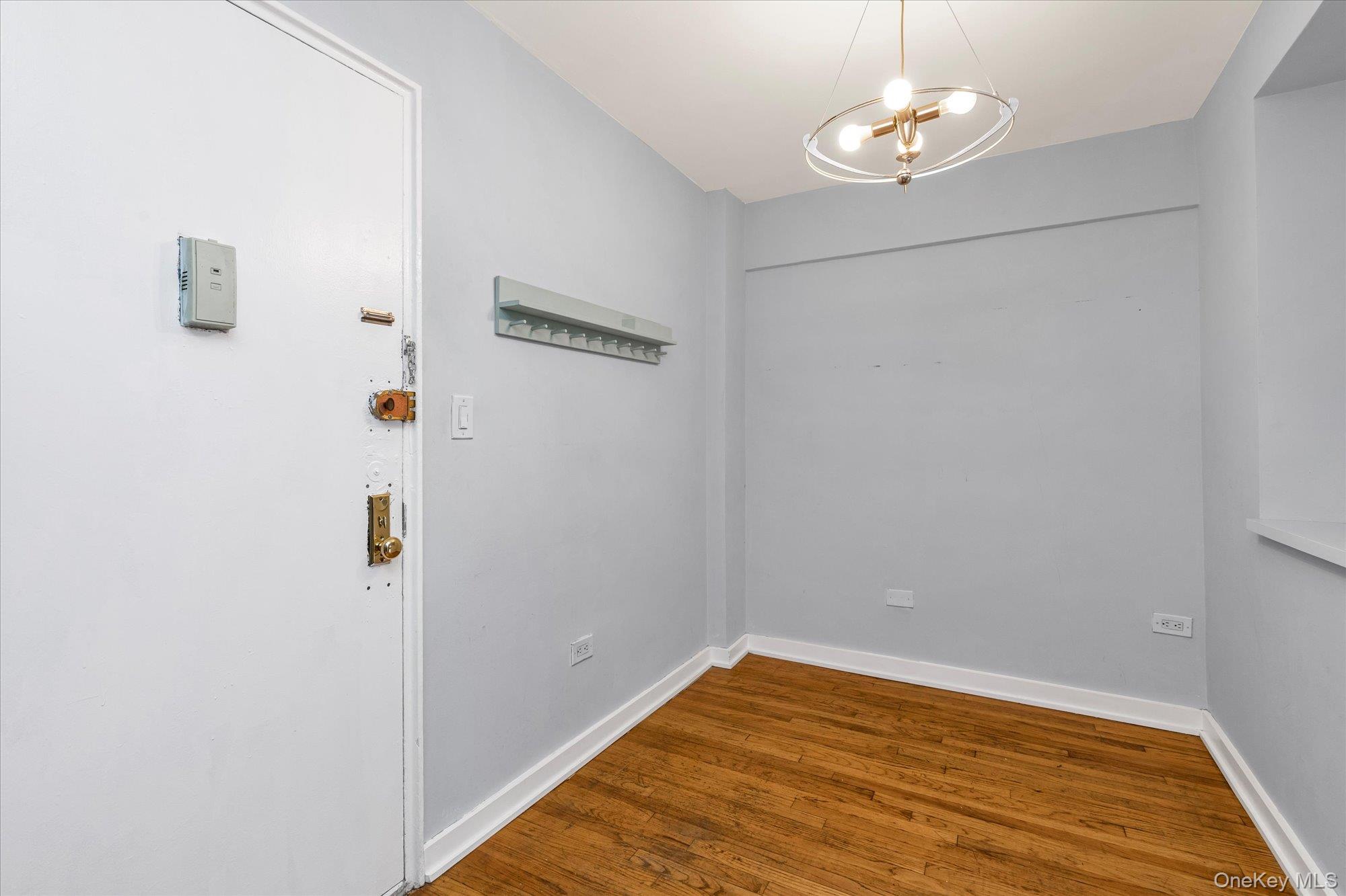 41-31 51 Street 4a Property Photo 6
