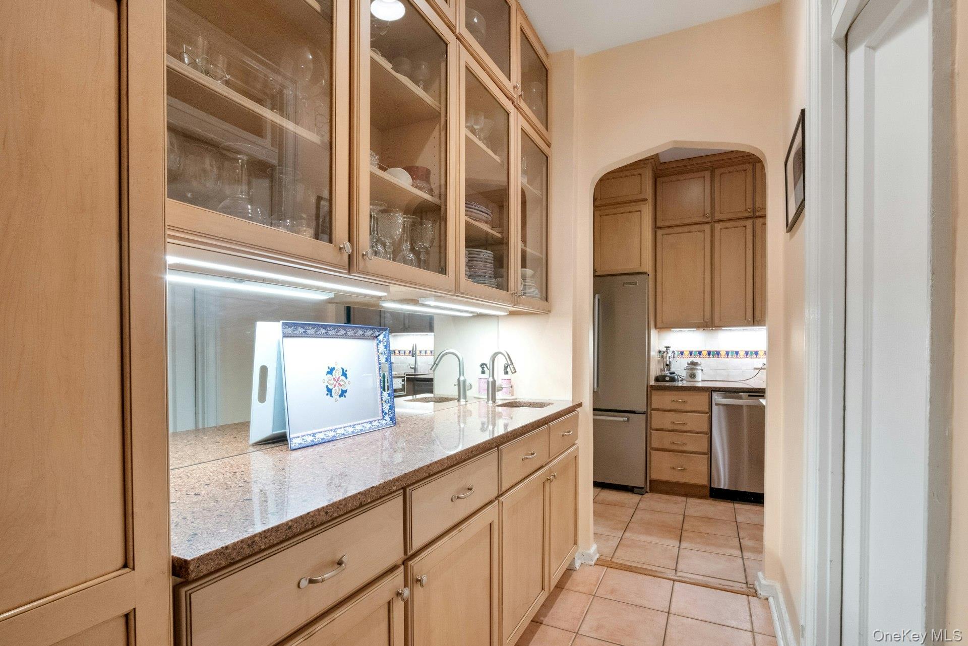 25 Parkview Avenue 1h Property Photo 8
