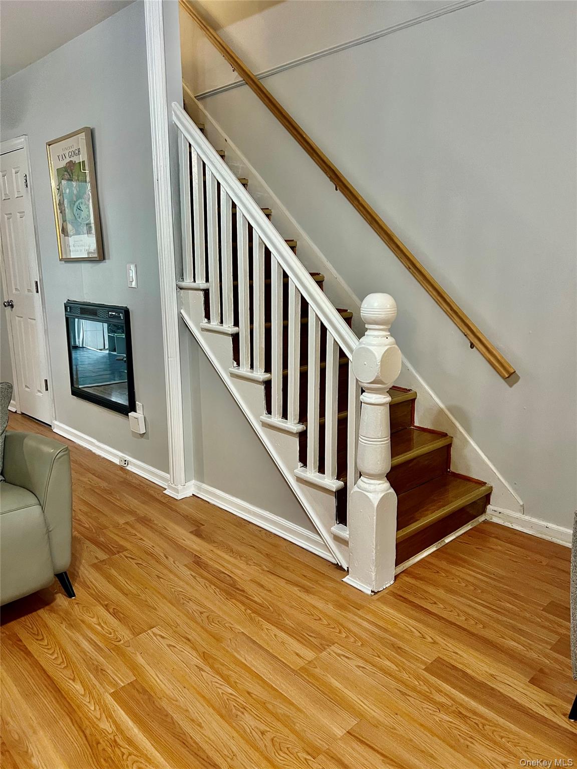 22-26 74 Street Property Photo 4