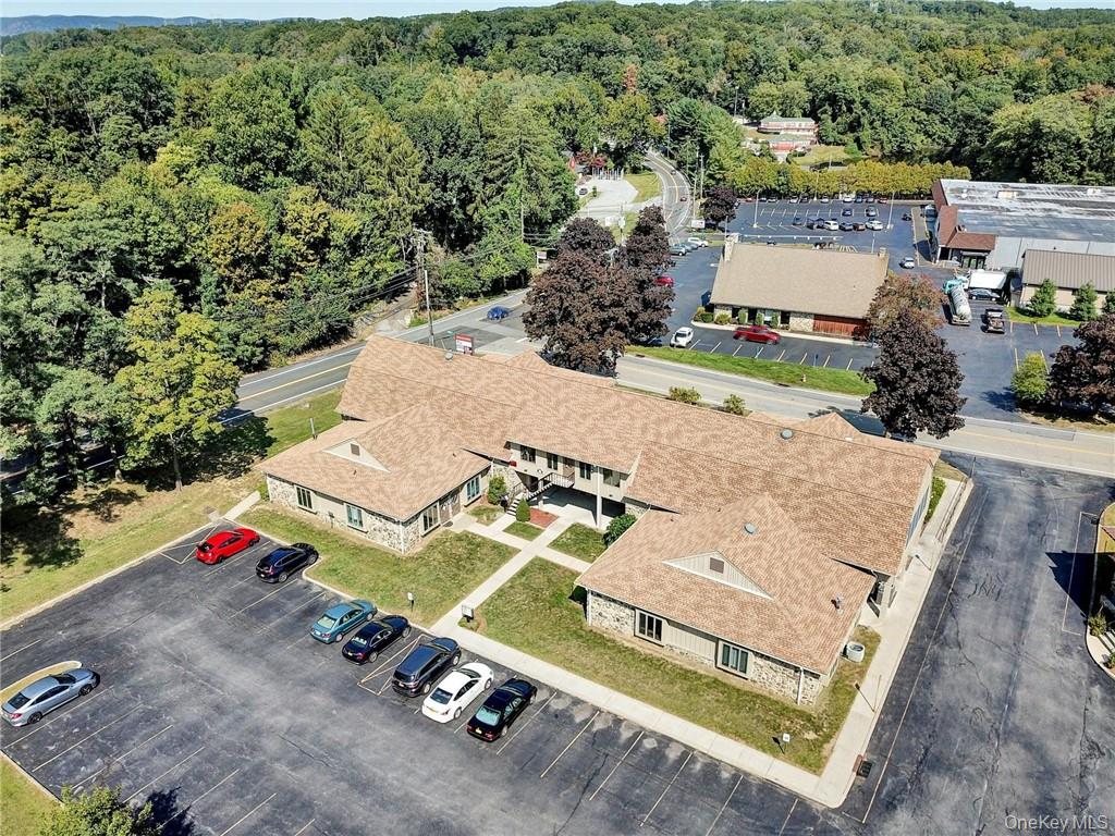 1 Baltic Place Property Photo 3