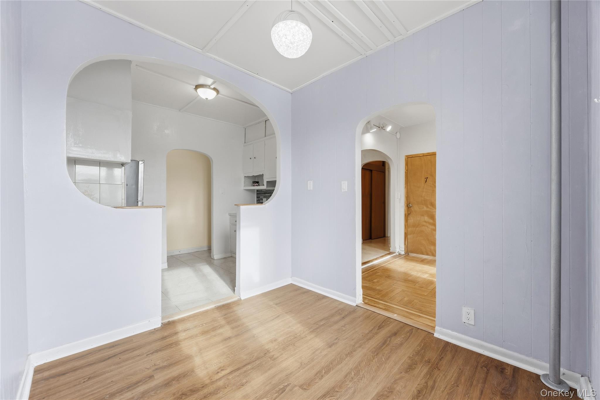 2922 Barnes Avenue 5l Property Photo 8