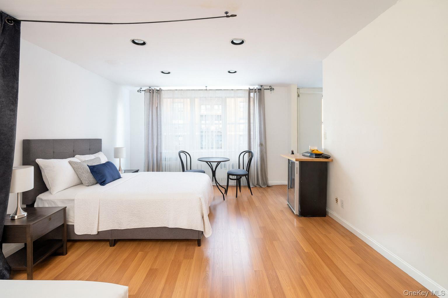 25 Franklin Avenue 6k Property Photo 8