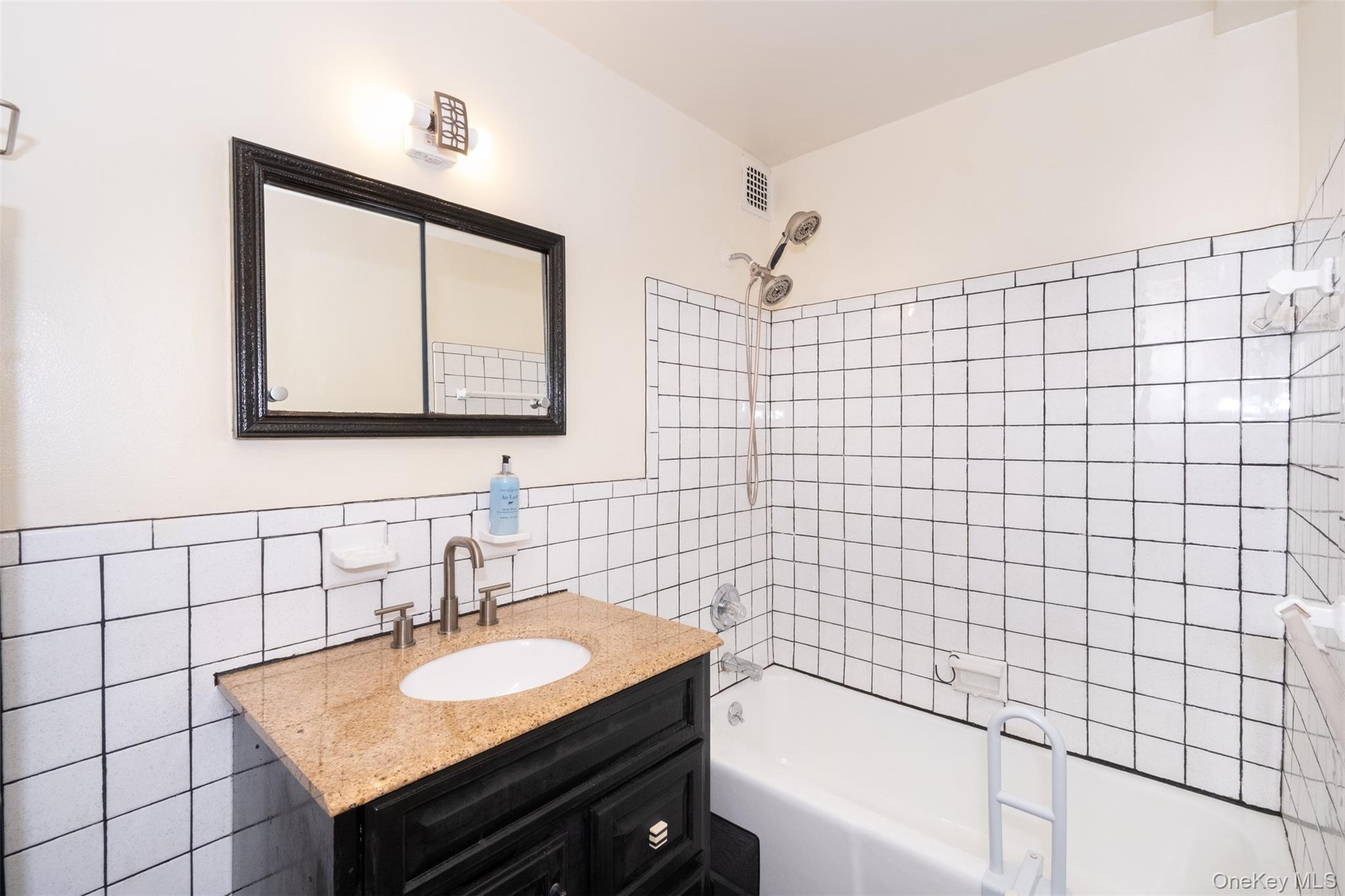 25 Franklin Avenue 6k Property Photo 9