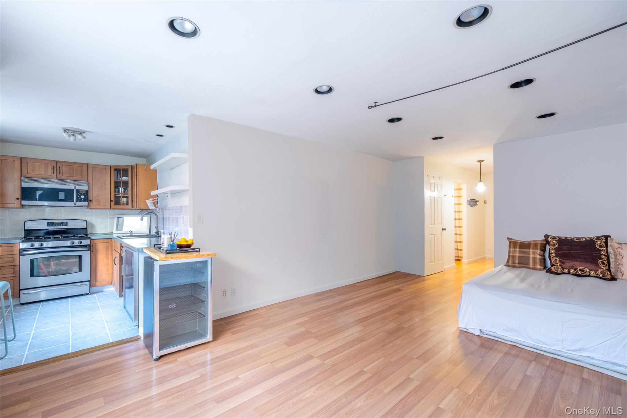 25 Franklin Avenue 6k Property Photo 12