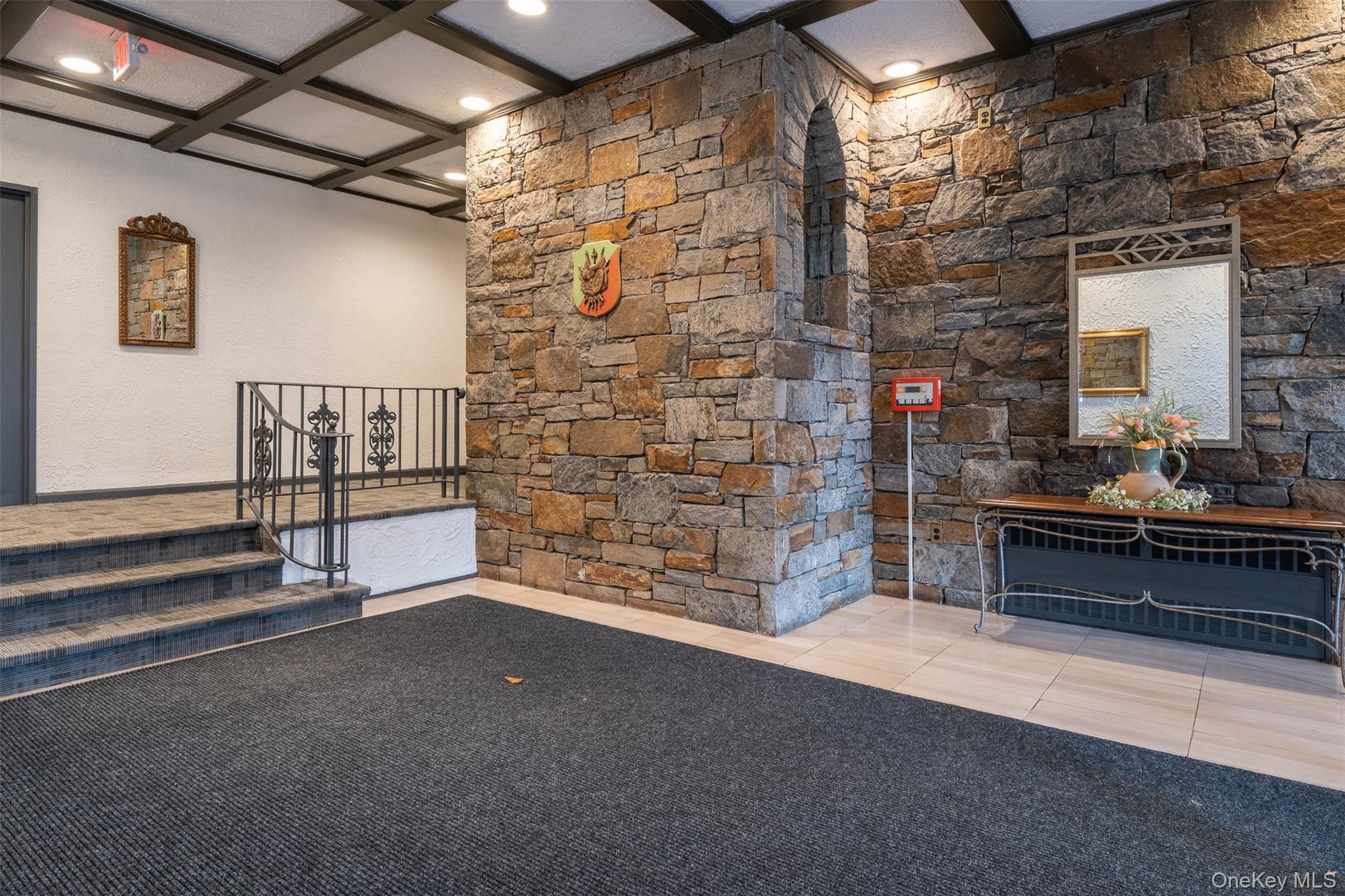 25 Franklin Avenue 6k Property Photo 17