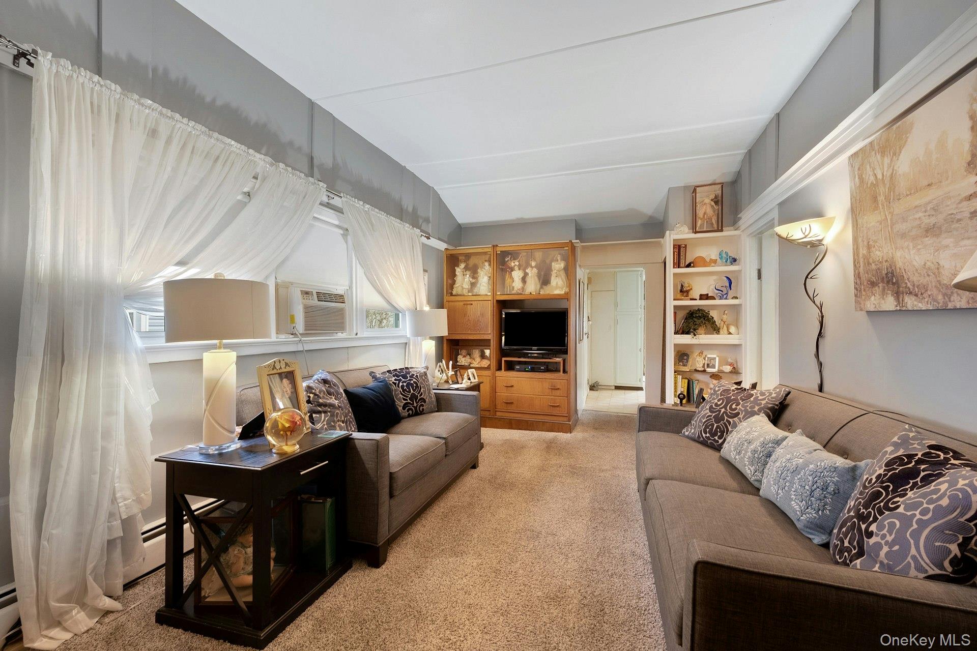 30d Edgewater Park D Property Photo 4