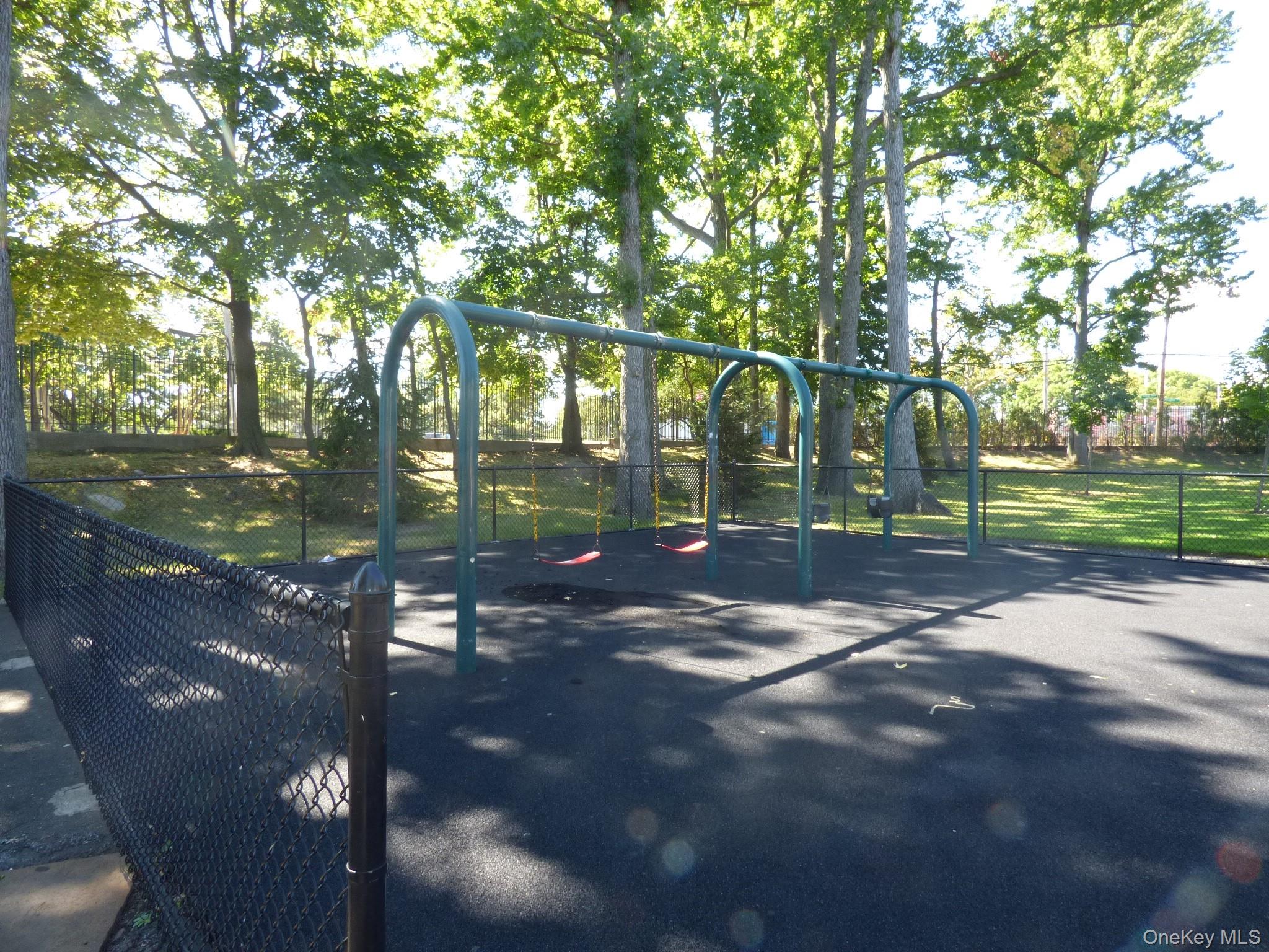 30d Edgewater Park D Property Photo 29